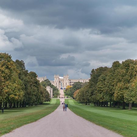 Central Windsor Apartment Facing The Castle מראה חיצוני תמונה